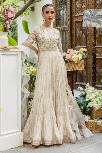 Zarqoon outfit